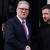 De Keir Starmer hëlt d'Saach selwer an d'Hand, a gëtt dofir gelueft | © picture alliance / Photoshot