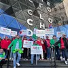 Gewerkschaftleche Protest-Piquet géint weider Liberaliséierung vun den Ëffnungszäiten | © Jimmy Bruch