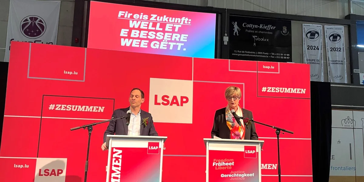 D’Parteipresidente Francine Closener an Dan Biancalana um LSAP Nationalkongress 2025 | © Carole Schimmer D’Parteipresidente Francine Closener an Dan Biancalana um LSAP Nationalkongress 2025 | © Carole Schimmer