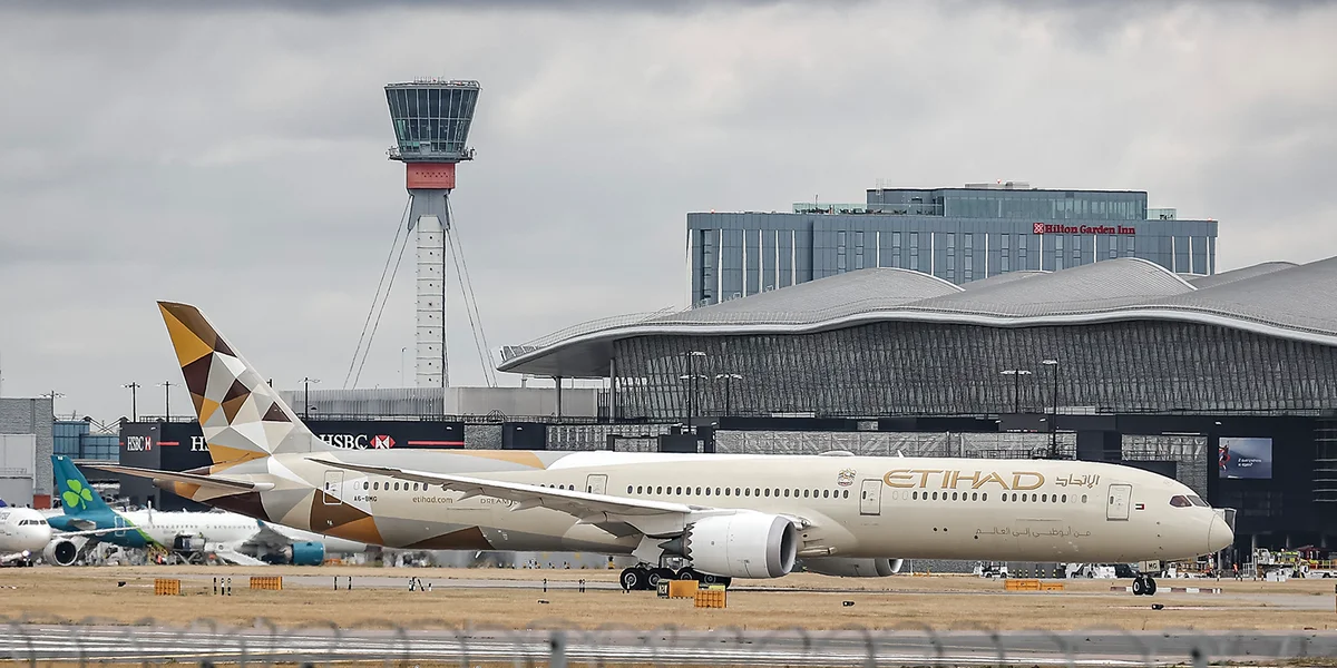 Fluchhafen London Heathrow | © picture alliance / NurPhoto | Nicolas Economou