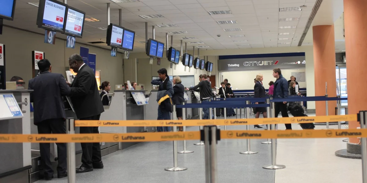 Rees a Groussbritannien: Electronic Travel Authorization vun haut un néideg | © Claire Barthelemy