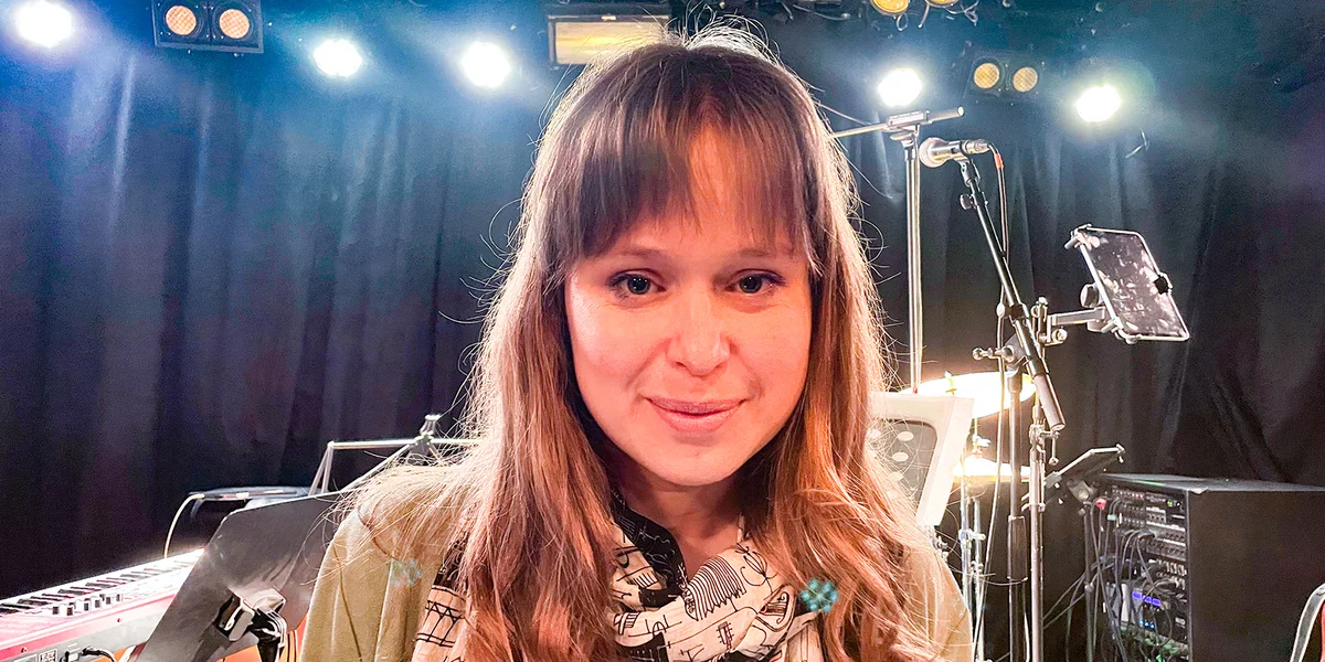 Lisa Yasko: Ukrainesch Deputéiert a Sängerin