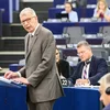 De Fernand Kartheiser gëtt vun eegene Reien ausgebremst | © European Union